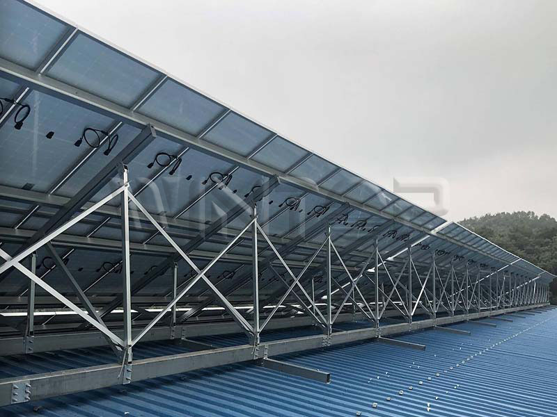 トタン屋根設置型太陽光発電システム