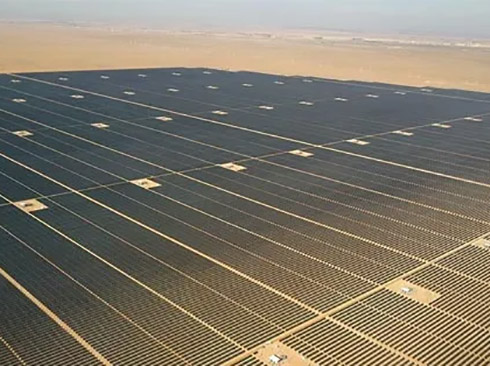 nextrackerテクノロジーは、サウジアラビア's最大の太陽光発電所からの出力を最大化するのに役立ちます
