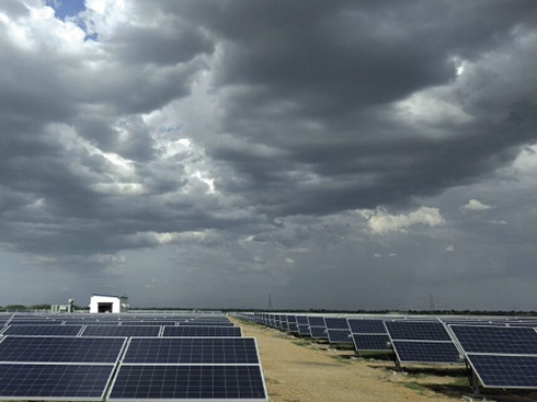 沖縄県が初めて太陽光発電を制限