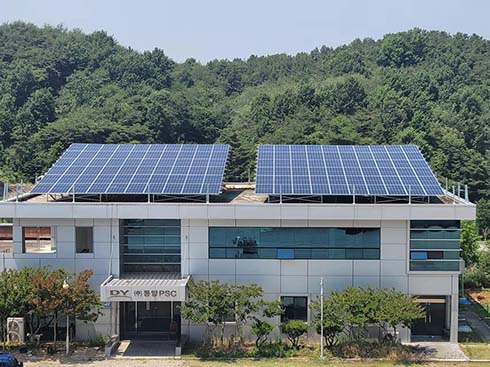 韓国慶尚北道の59kw陸屋根ソーラーラッキングケース