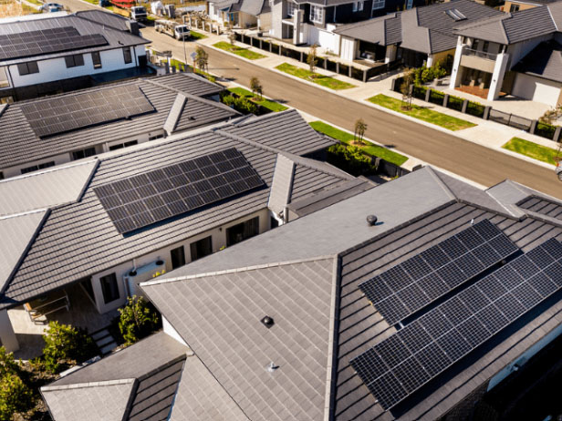 オーストラリアの屋上太陽光発電設備は平均 9 kW 以上