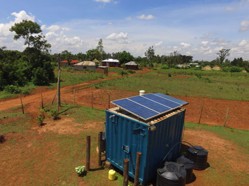 ケニアは130以上の太陽光発電マイクログリッドで地方のエネルギーアクセスギャップに対処