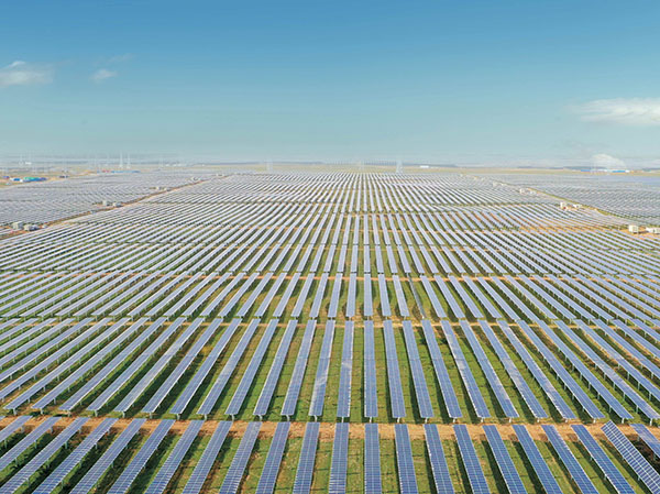 中国の太陽光発電システムは500GWのマイルストーンに達する
