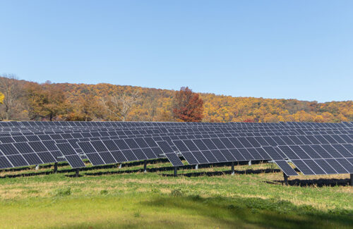 3.1 MW 太陽光発電プロジェクトがリーハイ大学のスポーツ施設に電力を供給